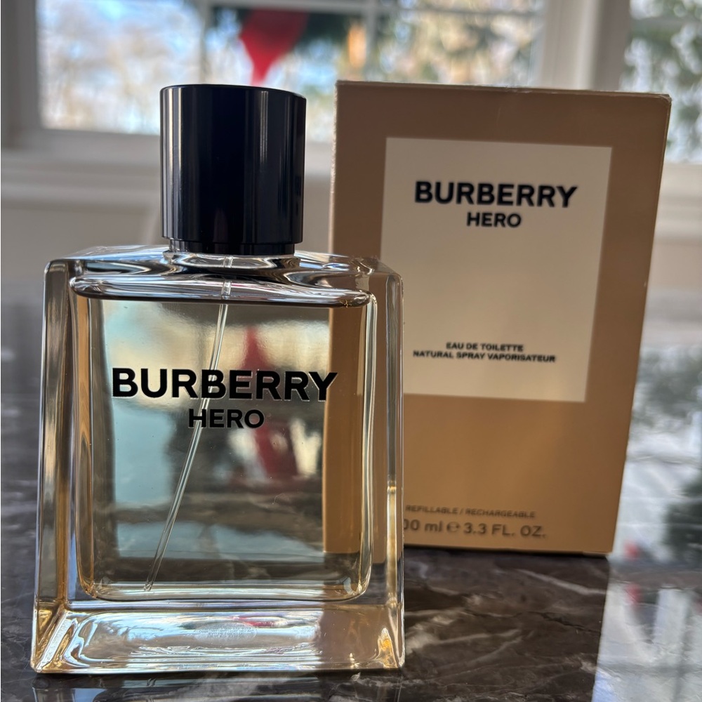 Burberry Hero Eau de Toilette in Tan Box